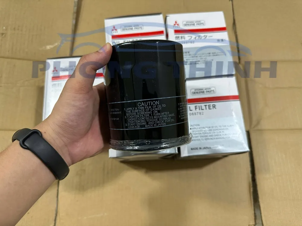 Hình ảnh sản phẩm Lọc dầu máy Mitsubishi Triton 2010-2019 OEM MD069782