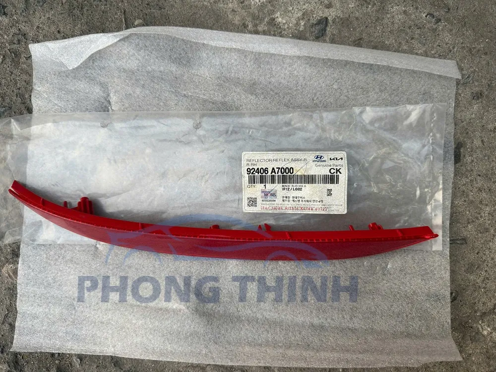 Hình ảnh sản phẩm Đèn ba đờ xốc sau (đèn phản quang) RH Kia K3 2013-2016 chính hãng - 92406A7000