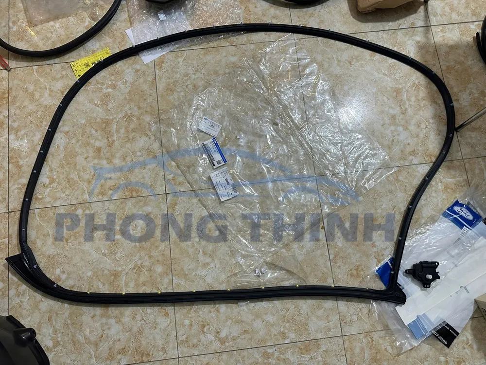 Hình ảnh sản phẩm Gioăng cánh cửa trước phụ RH Ford Ranger & Everest 2015-2020 chính hãng - EB3Z2620708B