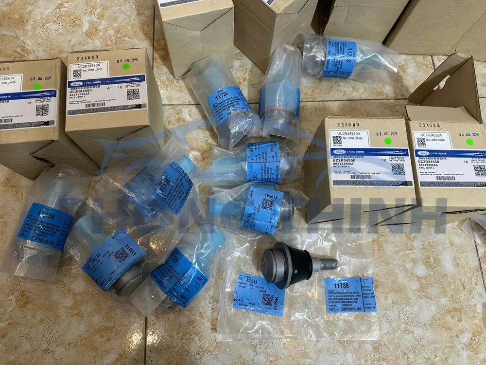 Hình ảnh sản phẩm Rotuyn trụ dưới Ford Ranger & Mazda BT50 2013-2020 chính hãng - UC2R34550